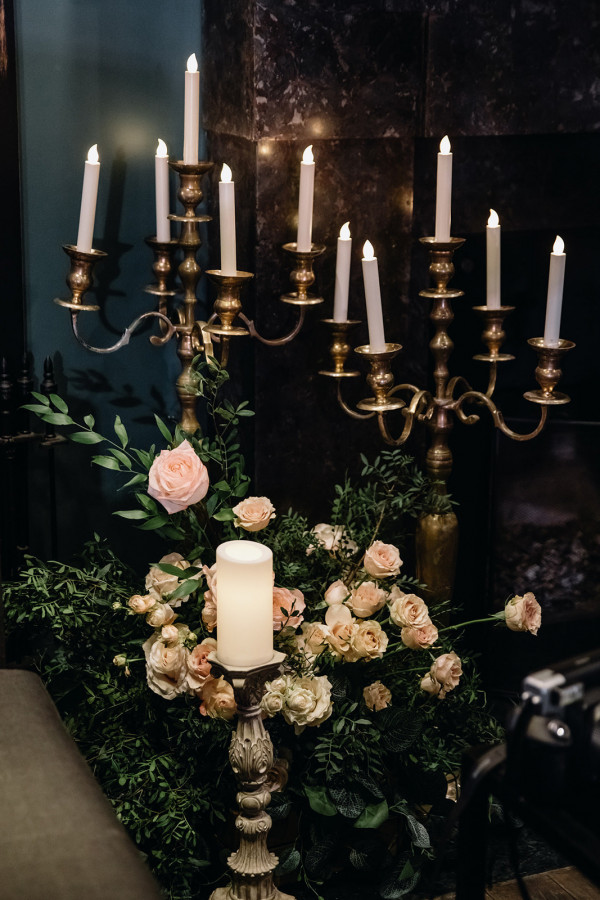 Классическая сдержанная свадьба в центре Москвы