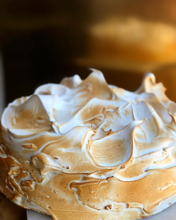 Что подарить себе на 8 Марта