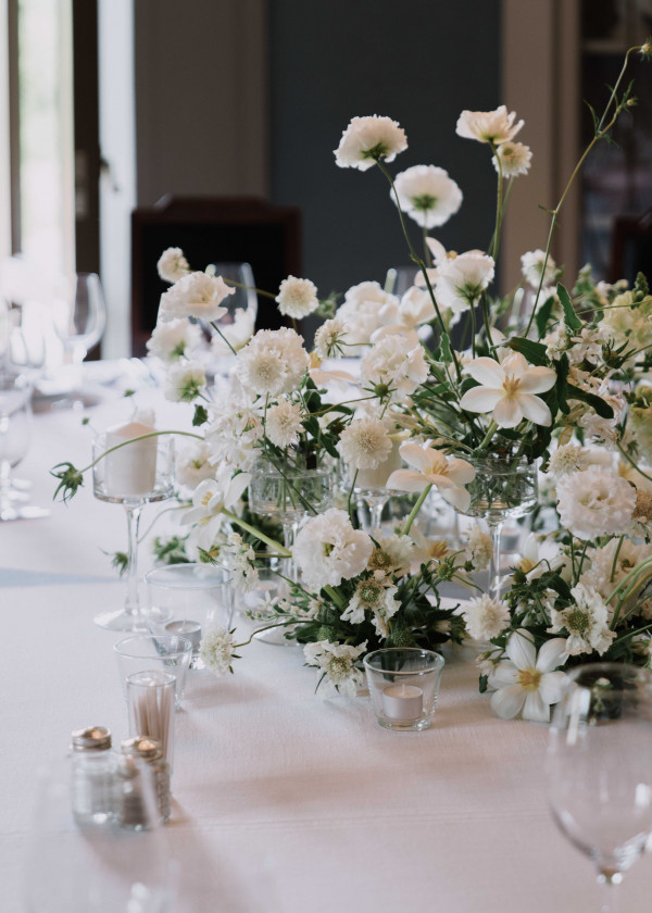 Свадьба в атмосферном замке в Павловске