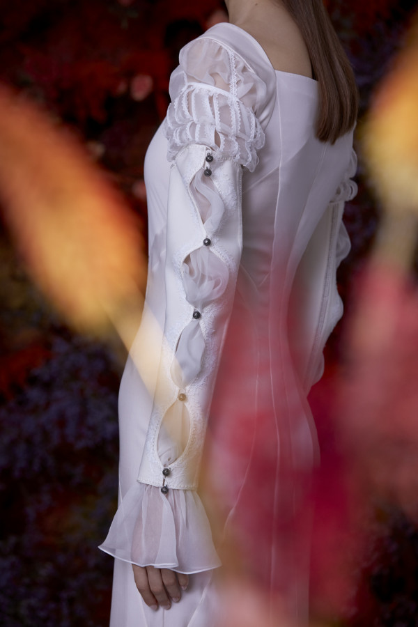 Свадебные платья Edem теперь можно примерять дома