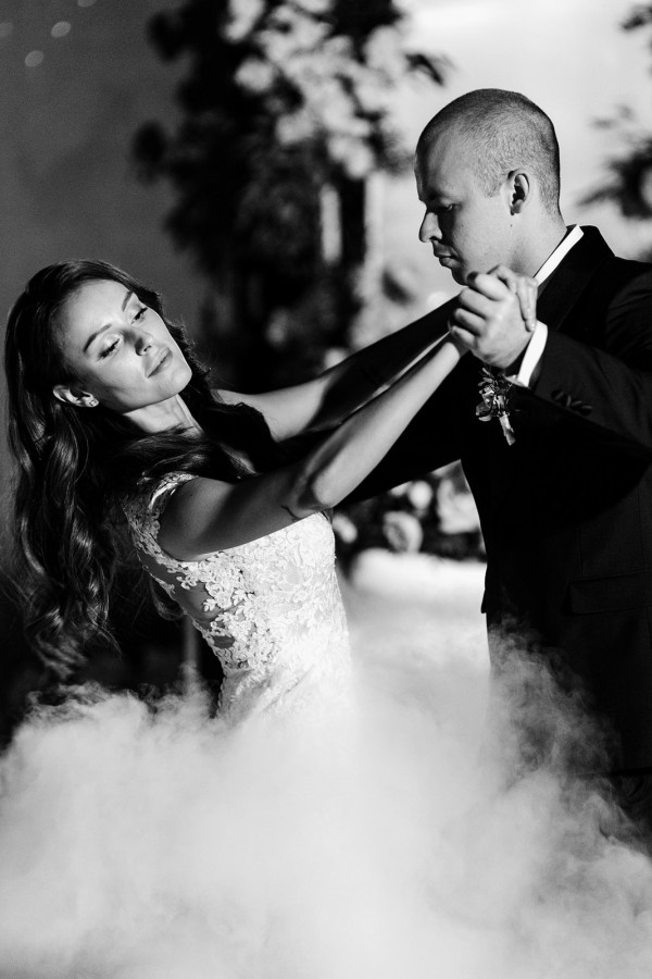 Классическая сдержанная свадьба в центре Москвы