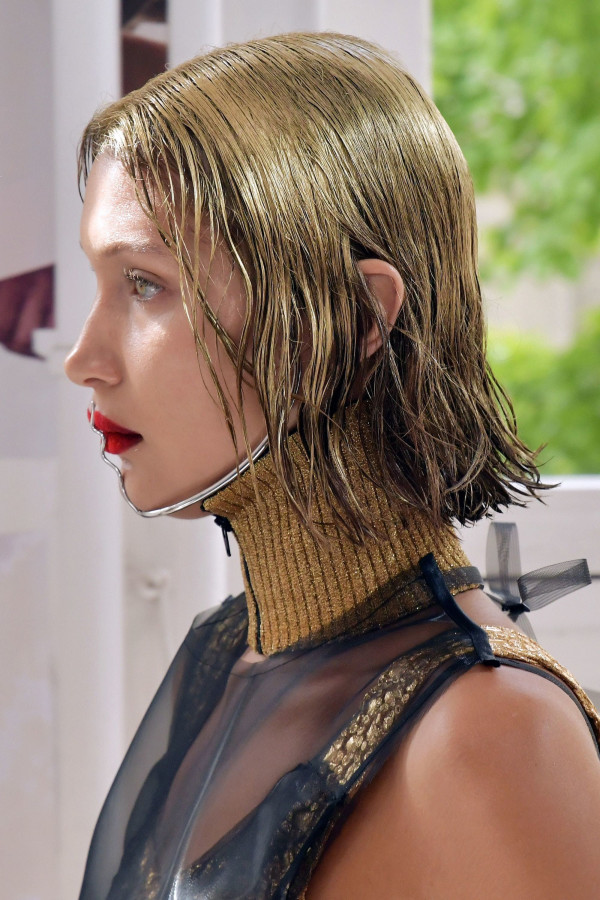 Золото в волосах — новый свадебный тренд