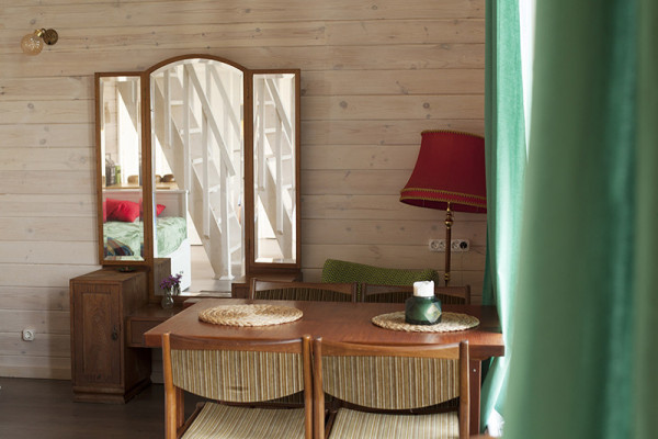 Загородные коттеджи для камерной свадьбы