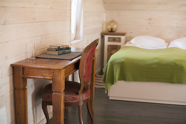 Загородные коттеджи для камерной свадьбы