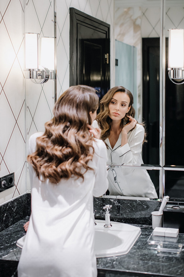 Классическая сдержанная свадьба в центре Москвы