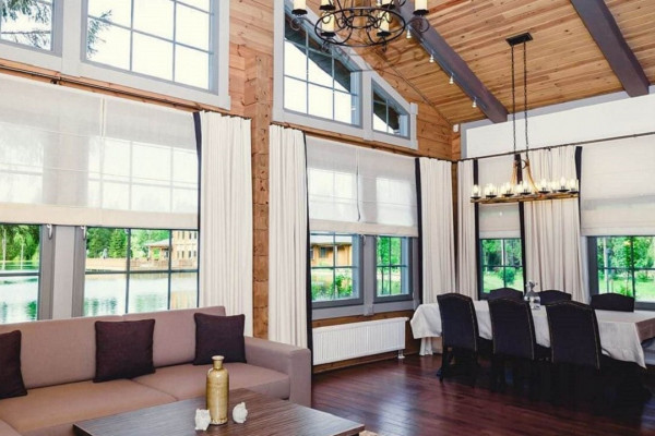 Загородные коттеджи для камерной свадьбы