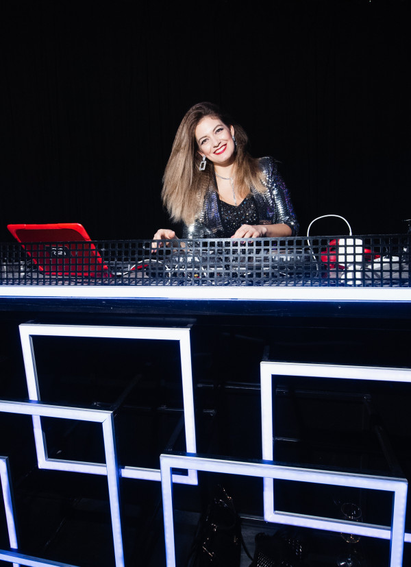 Диджеи Людмила Щербакова