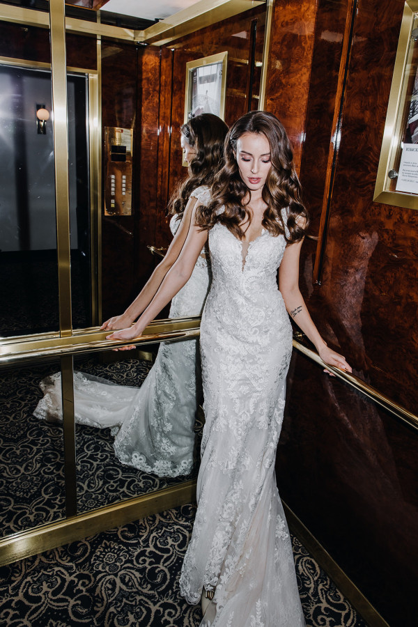 Классическая сдержанная свадьба в центре Москвы