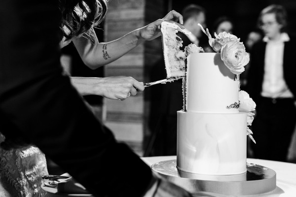 Классическая сдержанная свадьба в центре Москвы