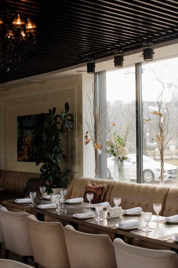 «К нам приходят за элегантными свадьбами и