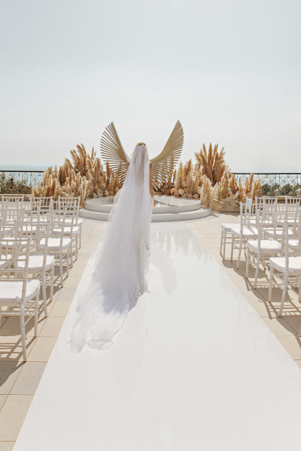 Солнечная свадьба на берегу Черного моря