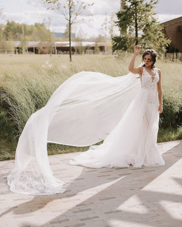 Переносить свадьбу или отменять? Отвечают агентства