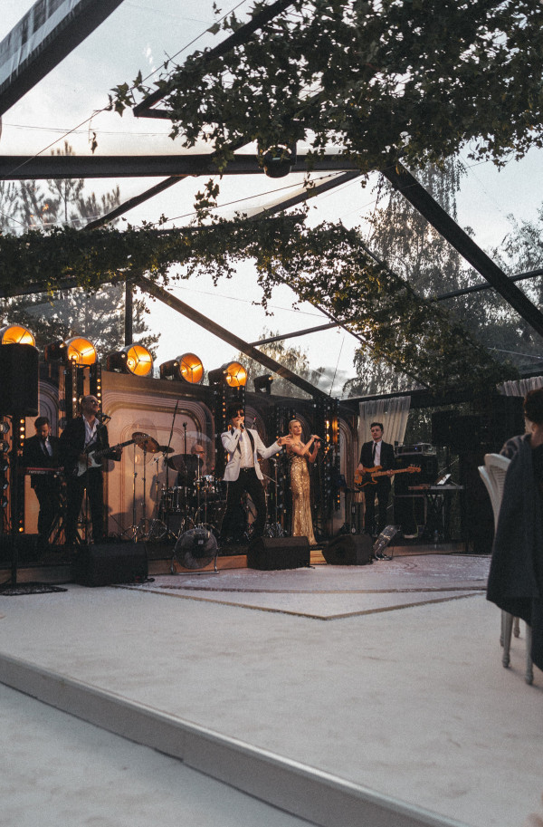 Какую кавер-группу выбрать на свадьбу