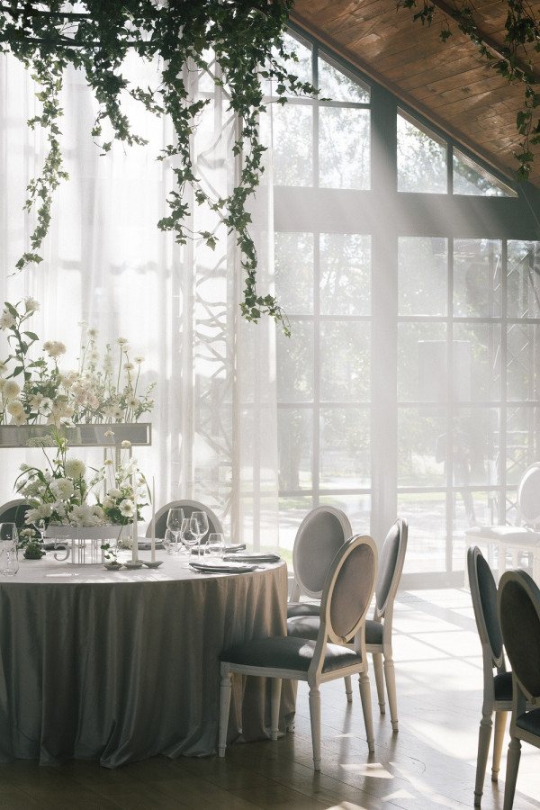 Безупречно стильная летняя свадьба