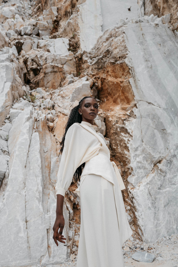 Любовь сквозь века: прошлое, настоящее, будущее и