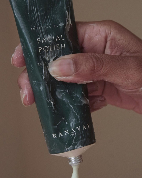 Все для гладкой кожи: скрабы, пилинги, щетки