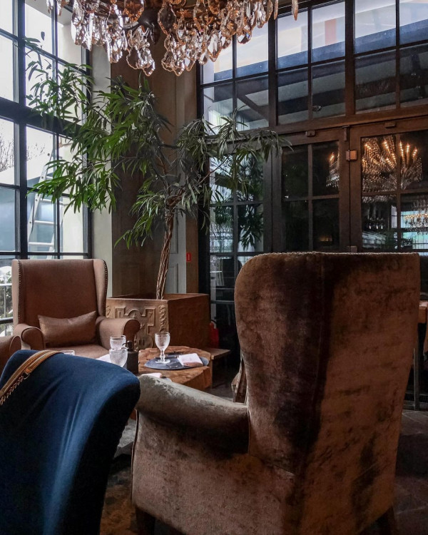 Где отметить 8 марта? Лучшие предложения отелей