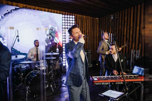 Какую кавер-группу выбрать на свадьбу