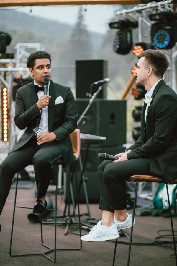 Ведущие Адис Маммо