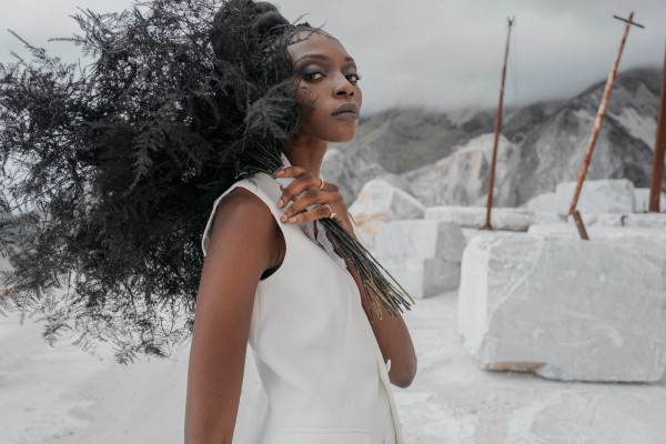 Любовь сквозь века: прошлое, настоящее, будущее и