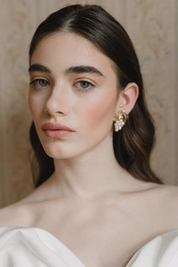 Как использовать бьюти-тренды с подиумов в образе