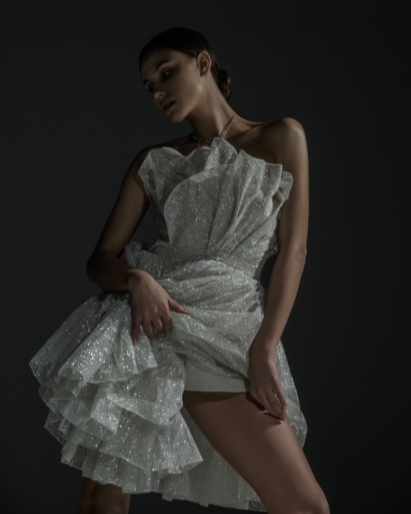 9 серебристых платьев для свадьбы в 2022