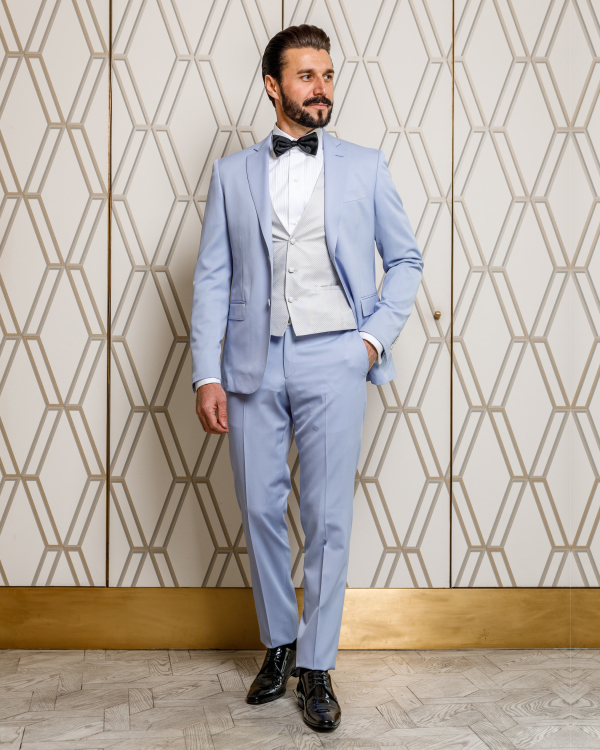 Какой костюм выбрать жениху летом 2022?