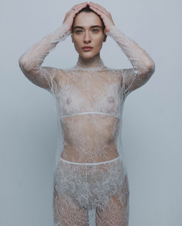 «Голые» свадебные платья — самый дерзкий тренд