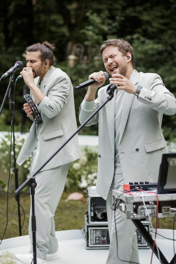 Неклассический свадебный проект на природе от WE