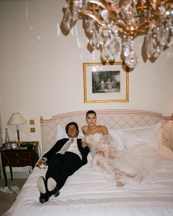 «Голые» свадебные платья — самый дерзкий тренд