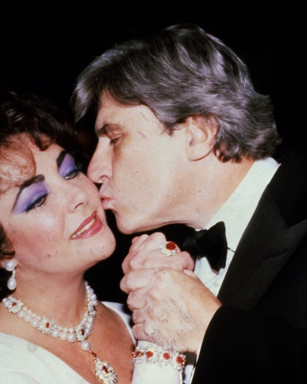 10 помолвочных колец Элизабет Тейлор