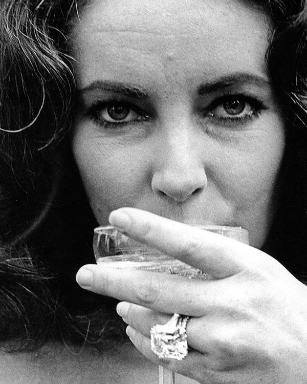 10 помолвочных колец Элизабет Тейлор