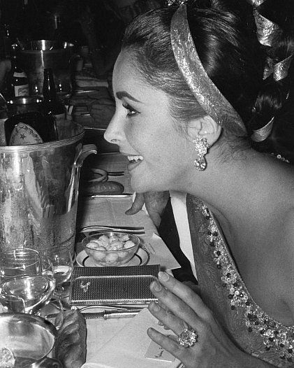 10 помолвочных колец Элизабет Тейлор