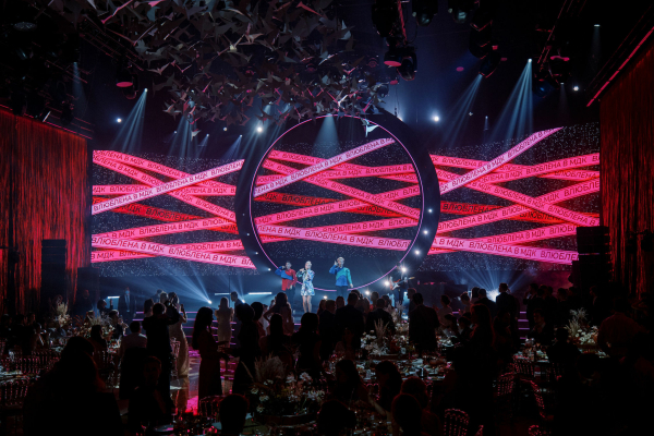 Свадьба с парящими птицами в Barvikha Concert