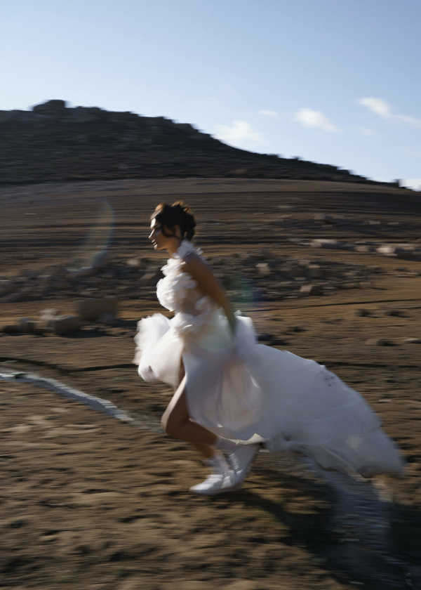 Модная свадебная съемка на Миконосе от Kiss