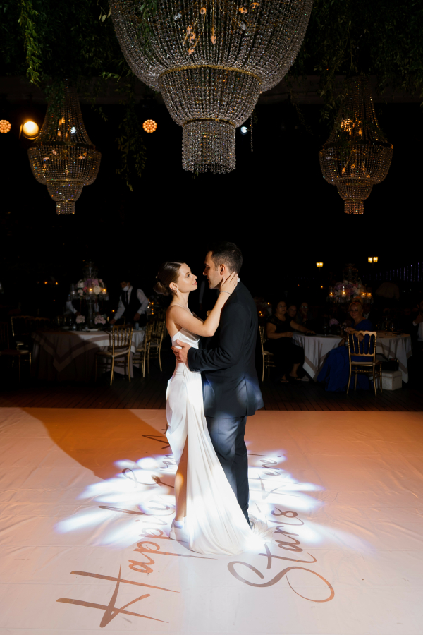 Свадьба с восточным характером у берегов Босфора