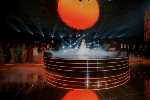 Свадьба с парящими птицами в Barvikha Concert