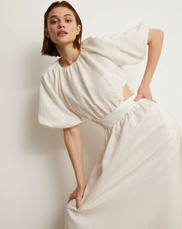 Платья с разрезами для регистрации