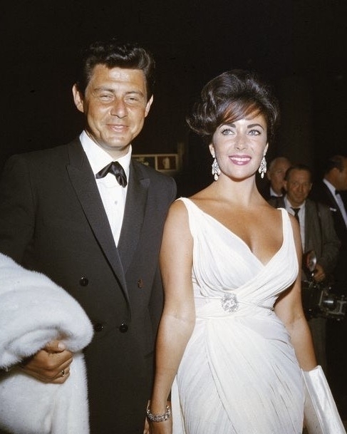 10 помолвочных колец Элизабет Тейлор