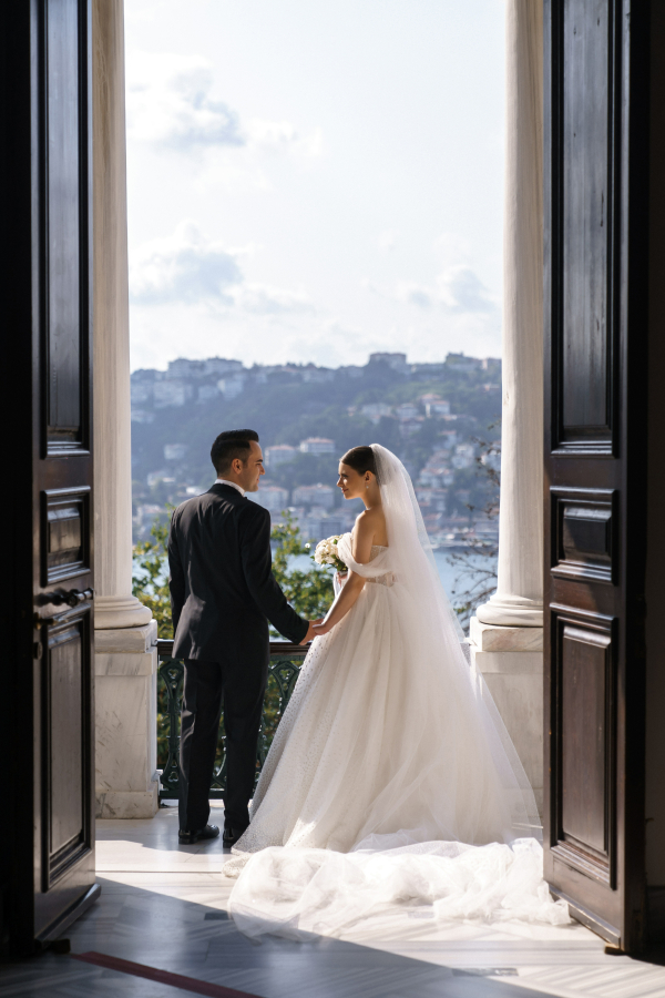Свадьба с восточным характером у берегов Босфора