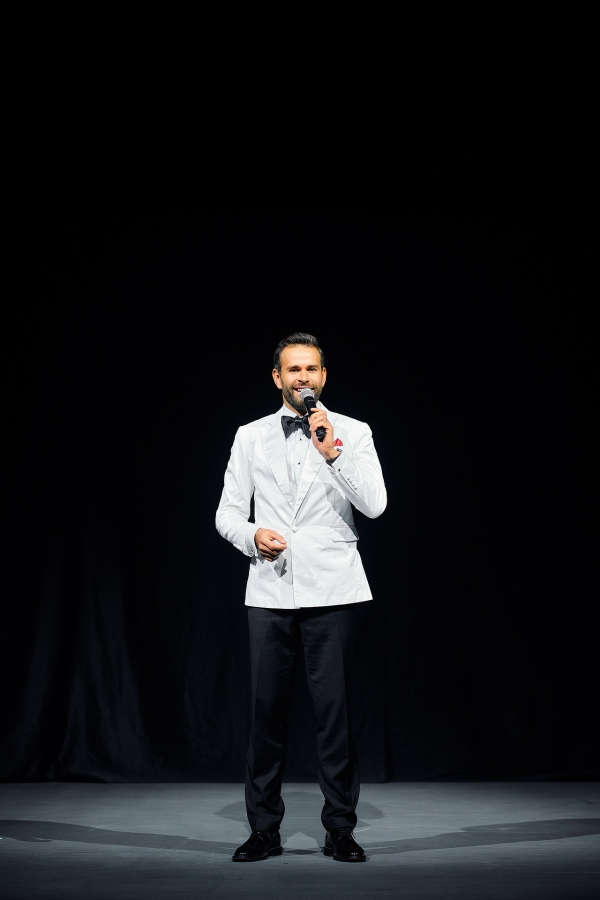 Ведущие Дмитрий Кохно