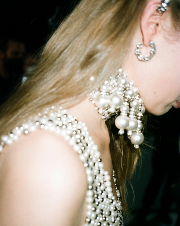 Главные ювелирные тренды Недель моды FW 2022,