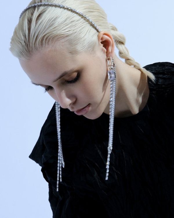 Украшения со стразами и бусинами по длине