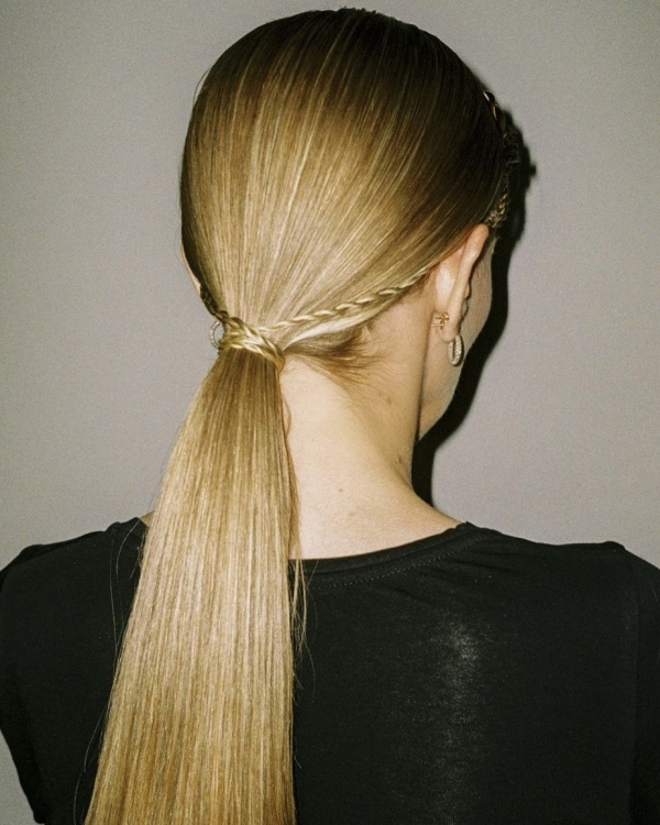 Идеи причесок с собранными волосами на свадьбу