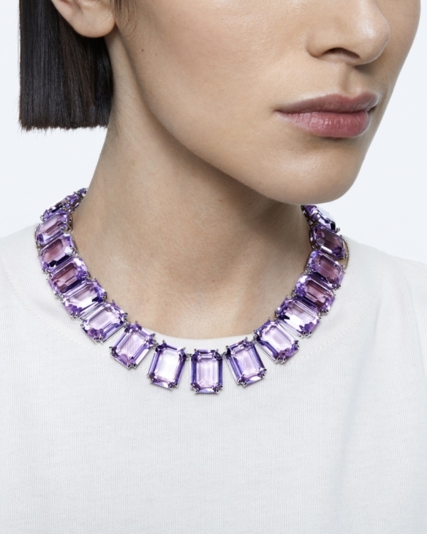 Самые модные колье с большими камнями на