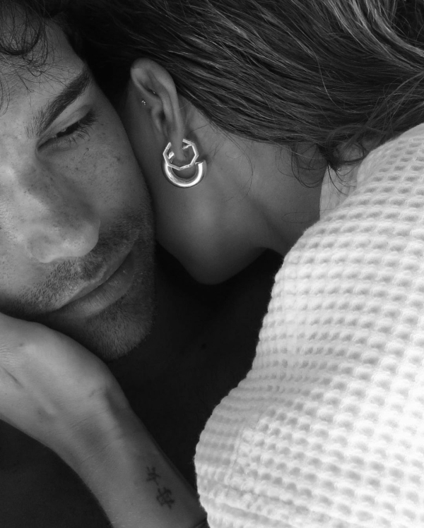 11 книг про отношения, которые стоит прочитать