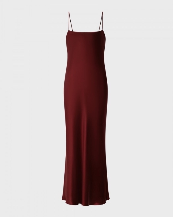 Где искать наряд для мамы невесты?