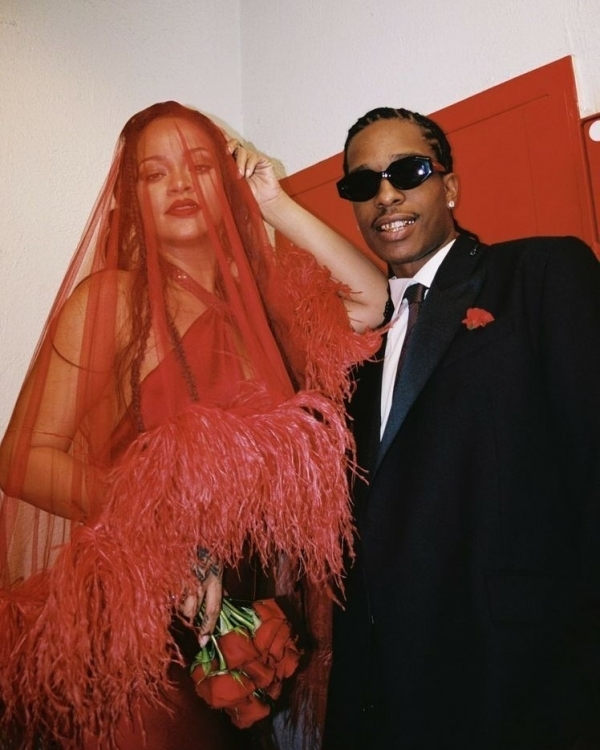 В каких цветах оформить свадьбу в 2023