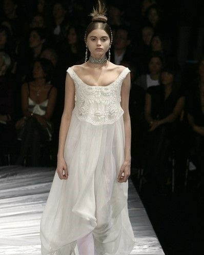 Свадебные платья Alexander McQueen — вдохновение вне