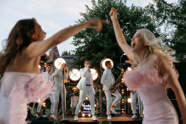 Интервью с невестой: о предложении на винодельне,